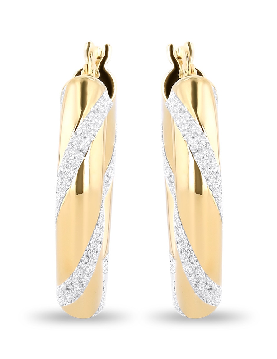 Arracadas de oro amarillo 14 K con acabado brillante