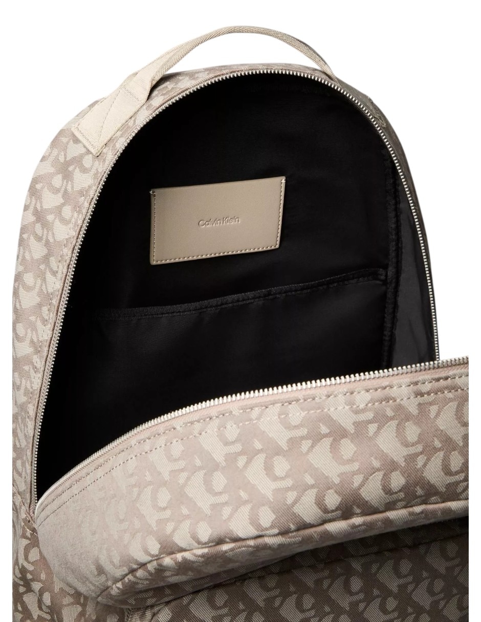 Mochila Casual Calvin Klein unisex 2