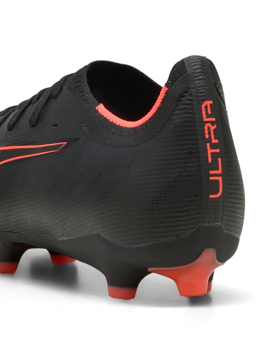 Tenis Ultra 6 match para fútbol Puma para hombre