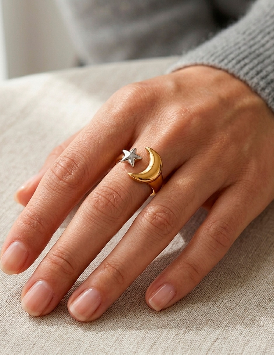Anillo de luna Nira 14 k de oro laminado brillante