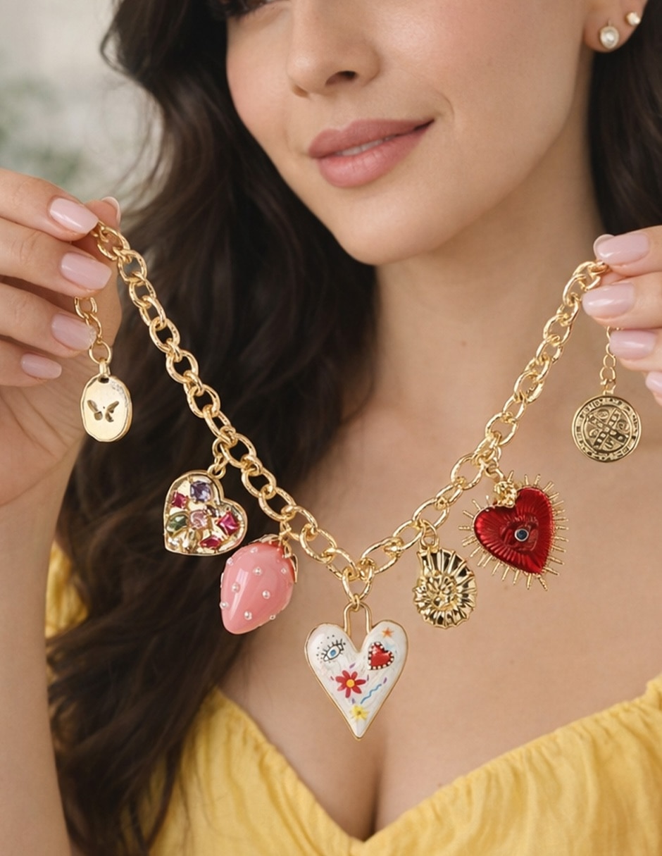 Collar con dije de corazón San con baño de oro 18 K