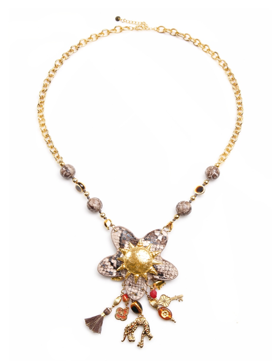 Collar de estrella Yoiko Solaris Charm de 18 K