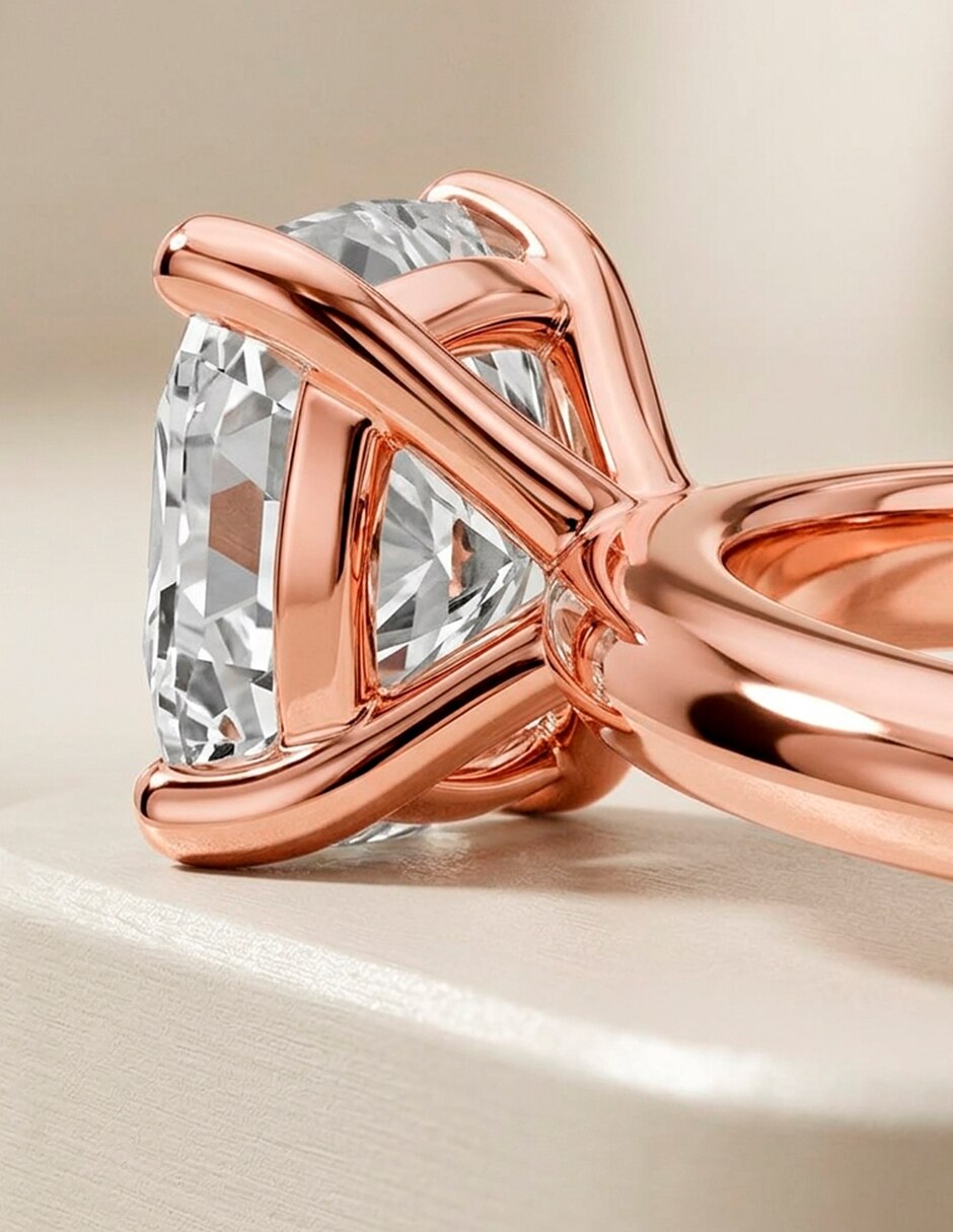Anillo de compromiso de oro 18 k 8