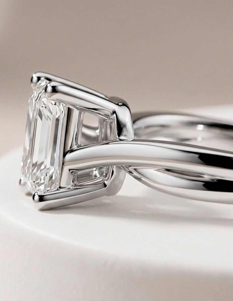 Anillo de compromiso de Oro 14 K Zirconia cúbica 9