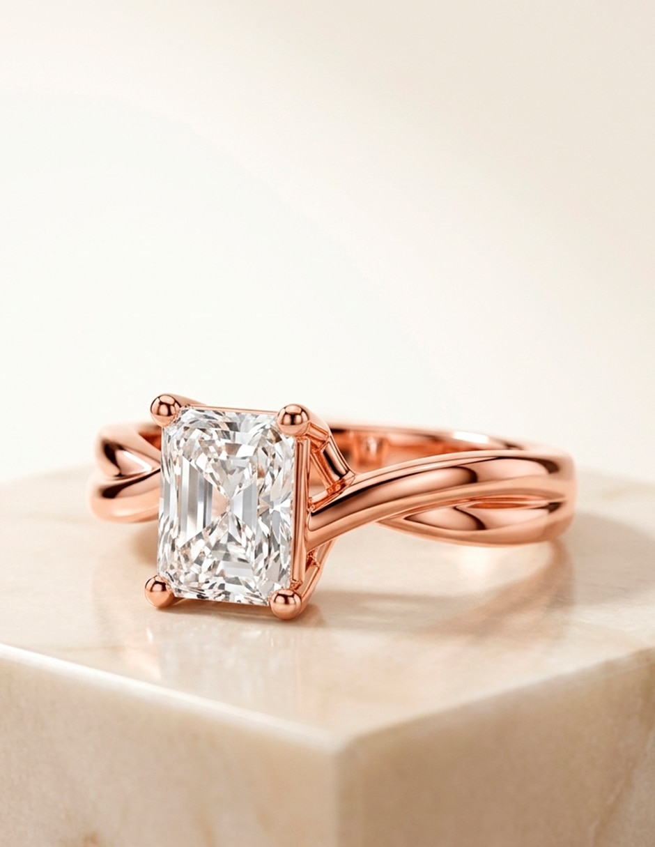 Anillo de compromiso de oro 18 k 8
