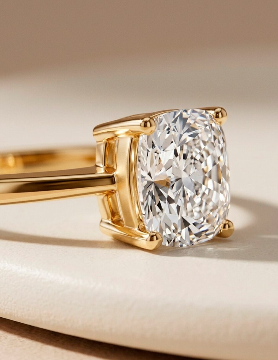 Anillo de compromiso de oro 9 K Amore Mio zirconia cúbica