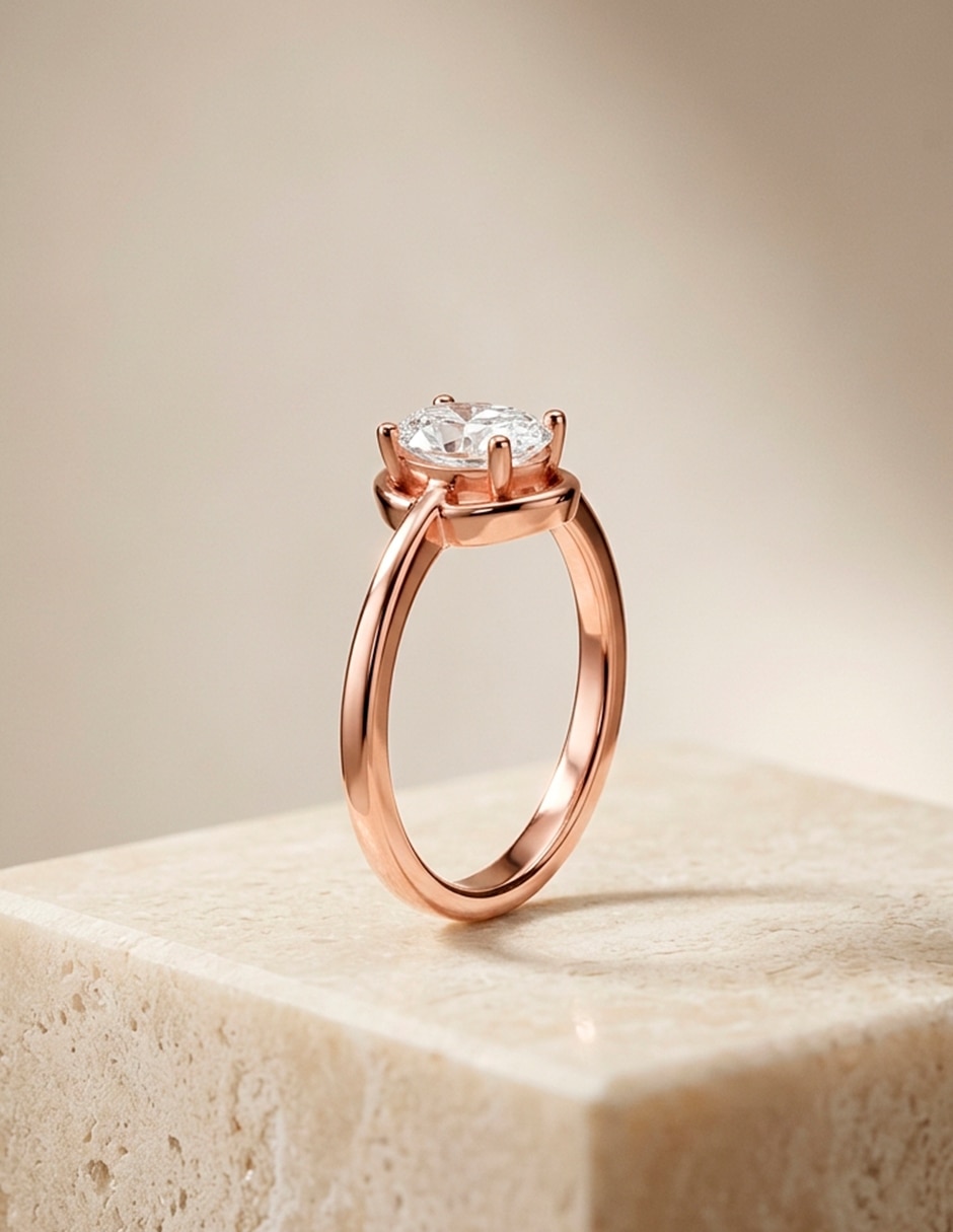 Anillo de compromiso de oro 9 K 7