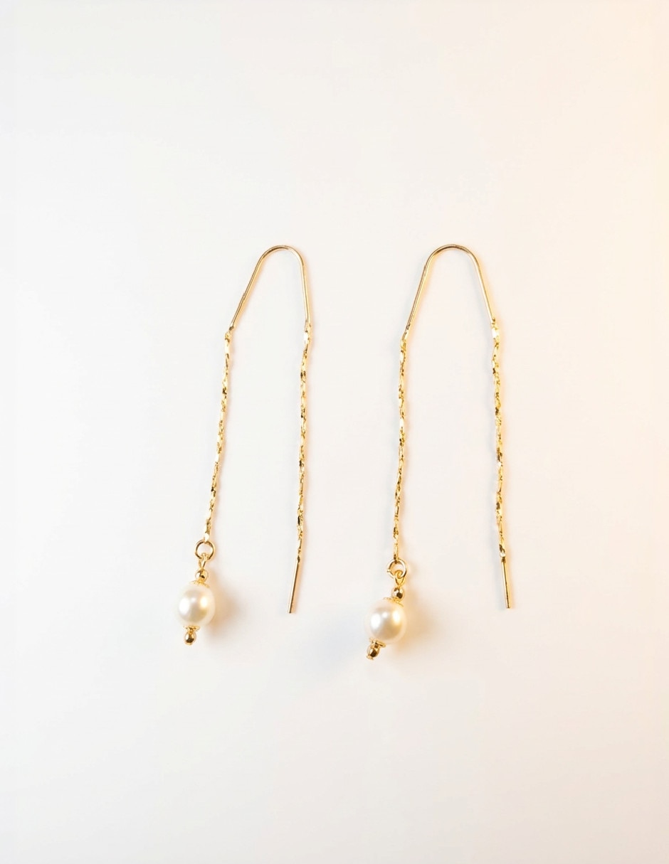 Aretes largos Generica de oro laminado 18 K con acabado brillante