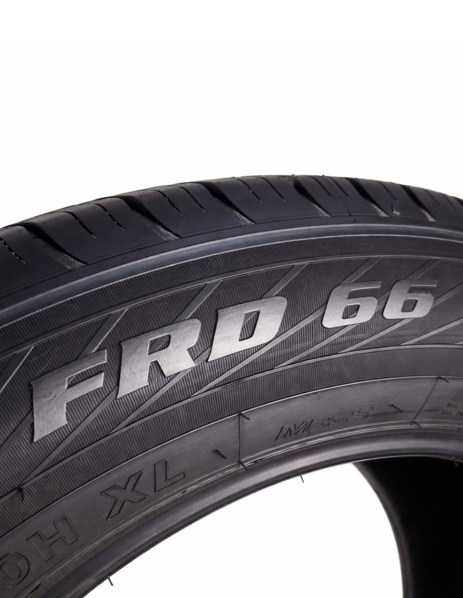 Set de llantas para auto Farroad FRD66 235/65 R18