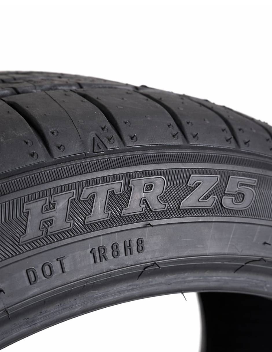 Set de llantas para auto Sumitomo HTRZ5 225/45 R17