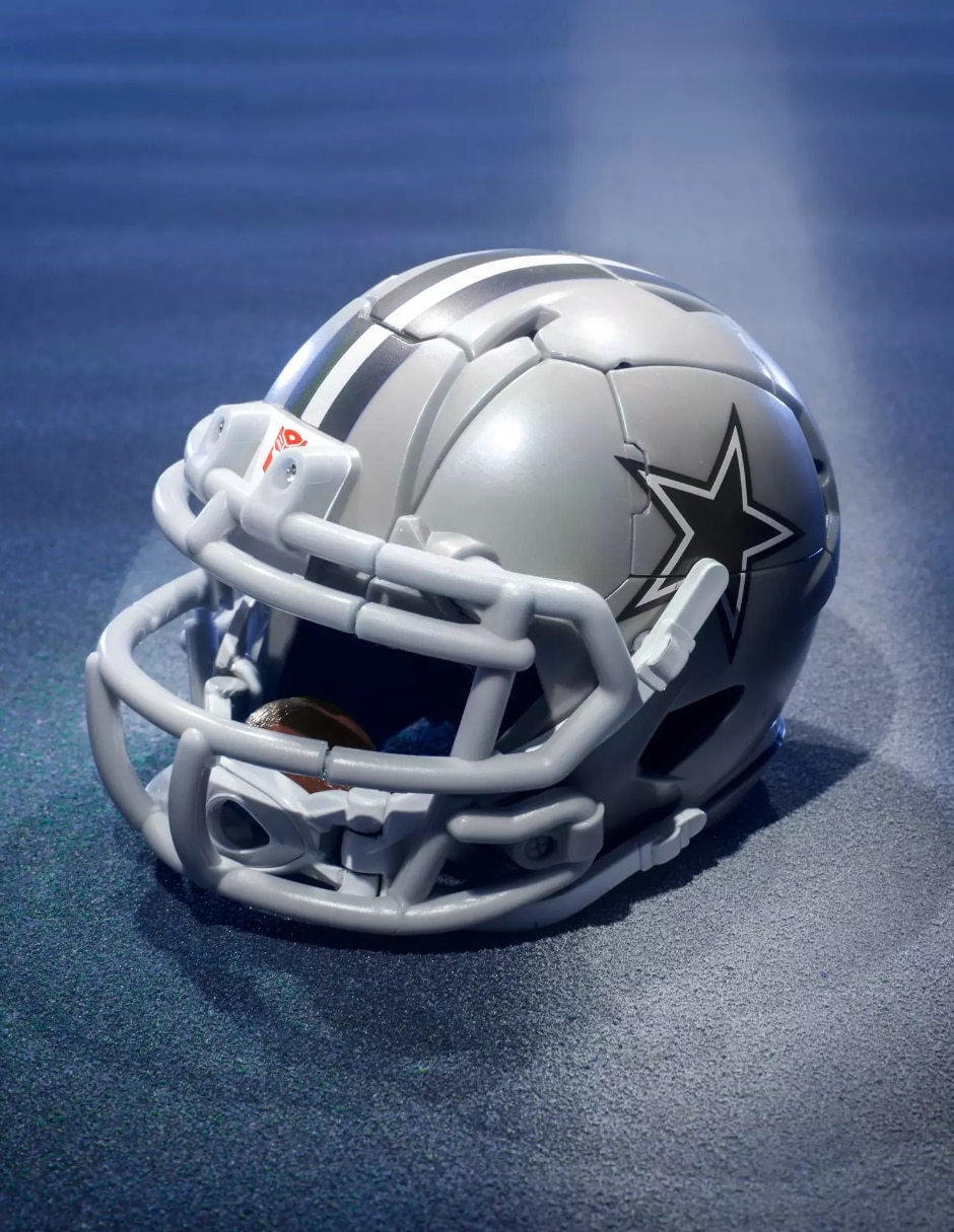 Figura de colección articulada Transformers Dallas Cowboys deluxe Hasbro 2 en 1