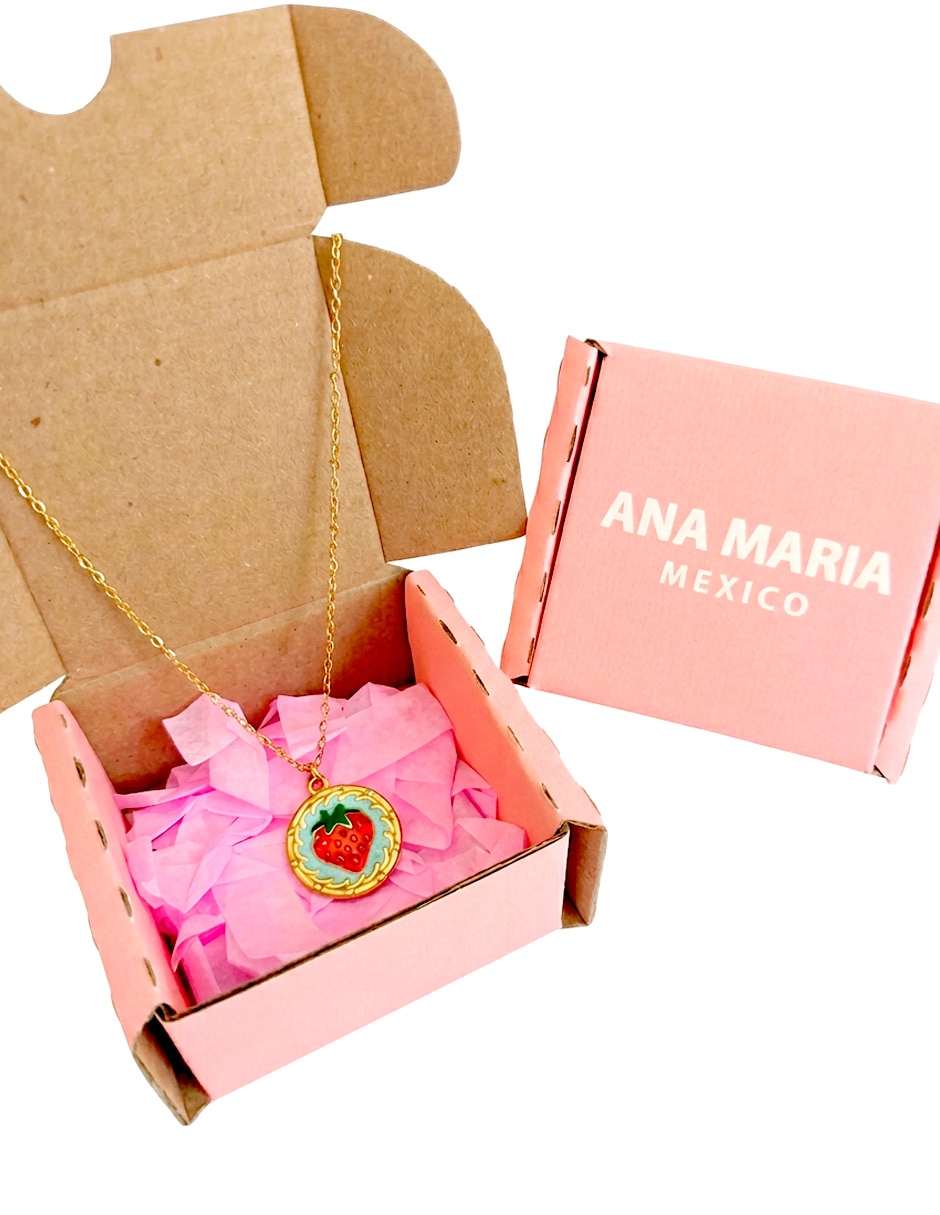 Collar con dije de fresa Ana Maria Mexico Moda en Tendencia