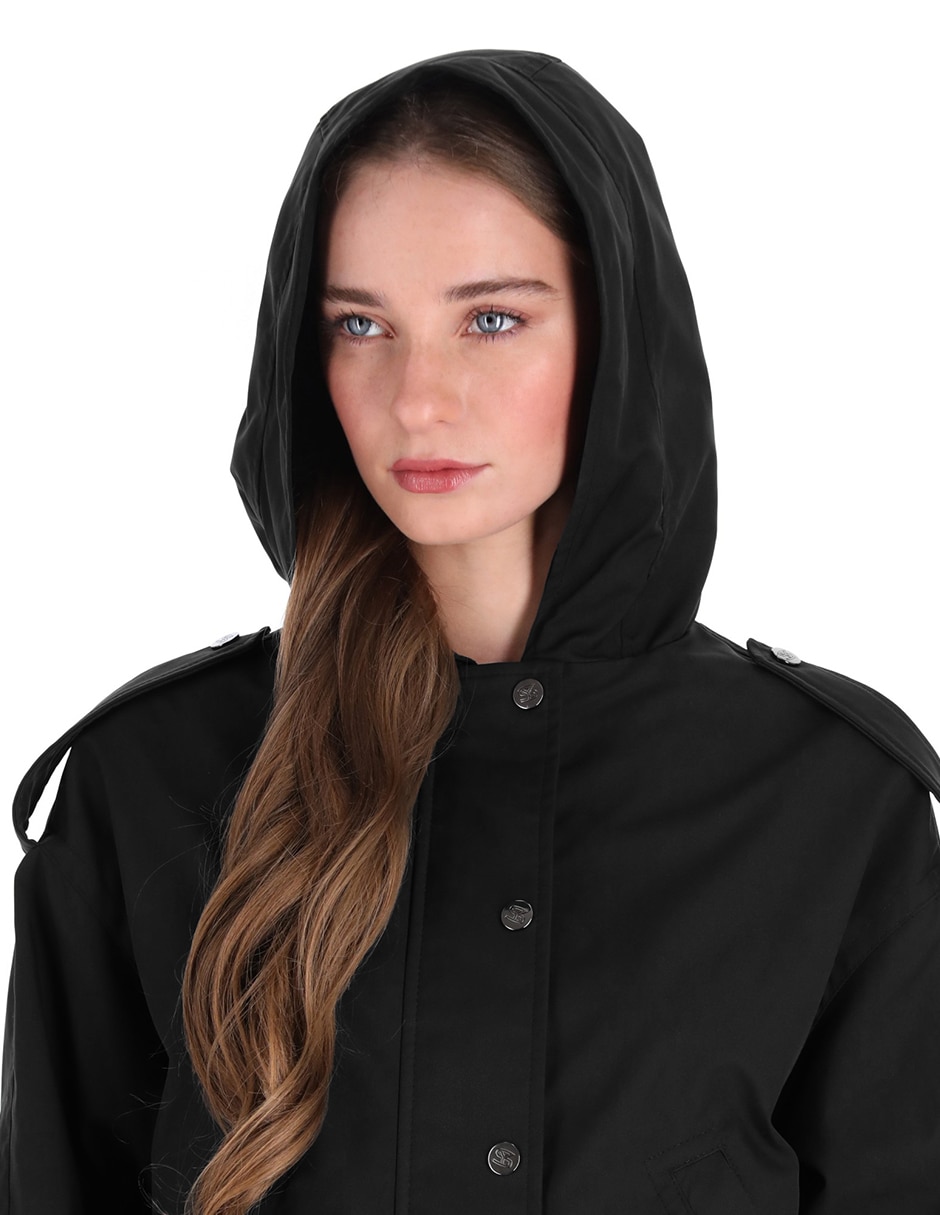 Gabardina impermeable capucha y bolsa Shyla para mujer