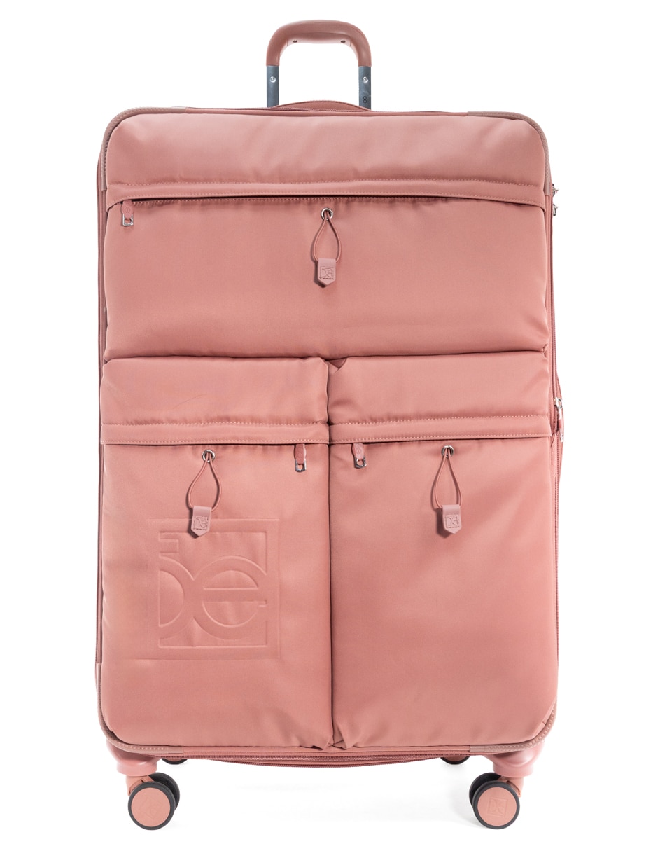 Carry on CLOE EFENARIA