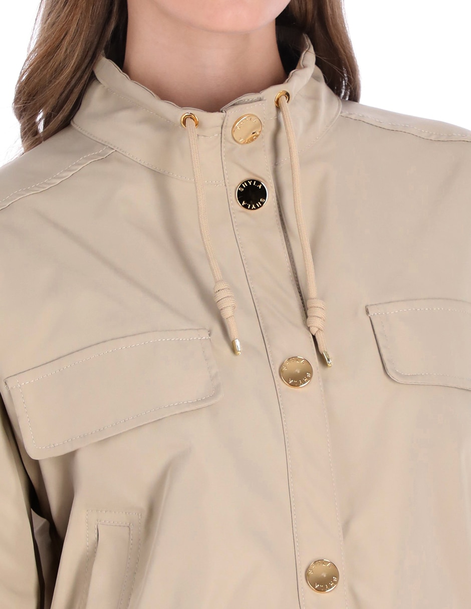 Gabardina resistente al agua con bolsillos para mujer 3