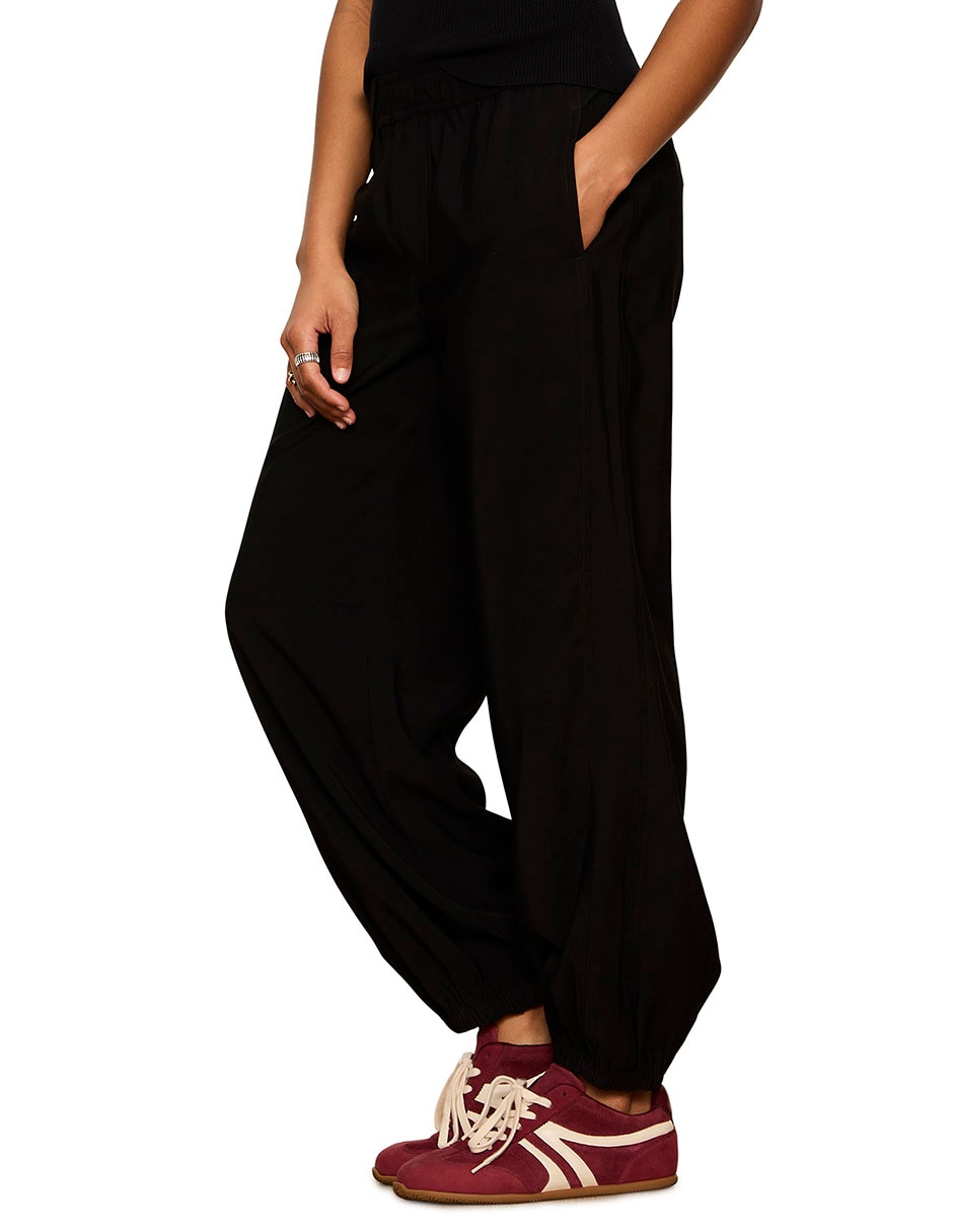 Pantalón jogger amplio para mujer 6