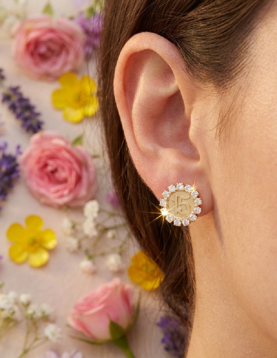 Aretes cortos Generica de oro laminado 18 K zirconia