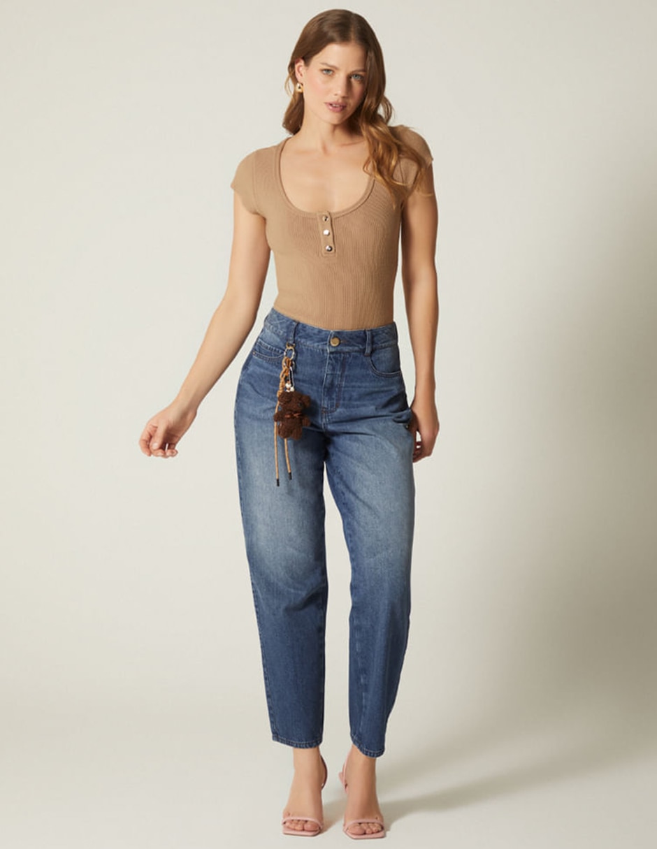 Jeans capri girlfriend Studio F corte cintura para mujer