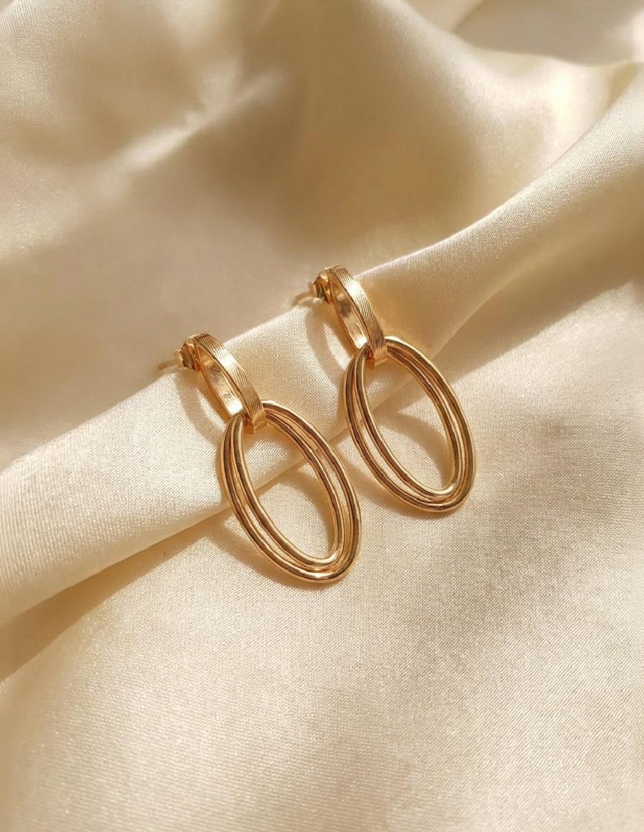 Aretes de aro Generica de oro laminado 18 K