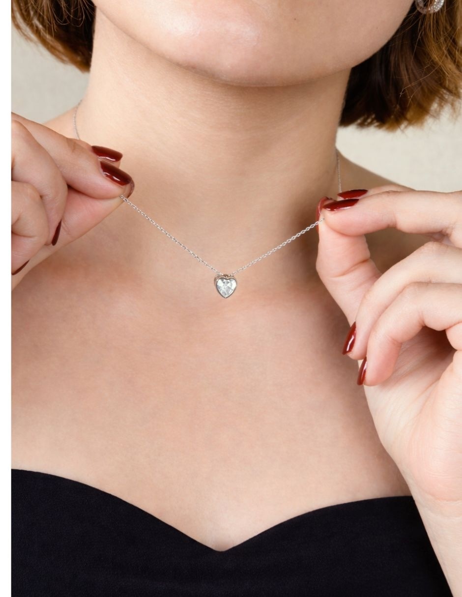 Collar con dije de corazón Yoiko Élan
