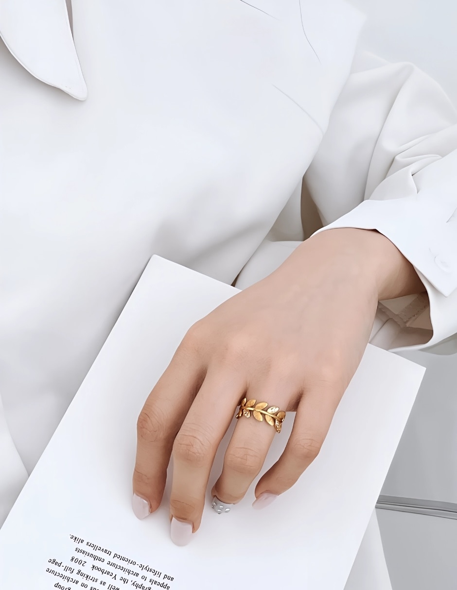 Anillo Yoiko Laurel 18 K de Plata Zirconia Baño de oro