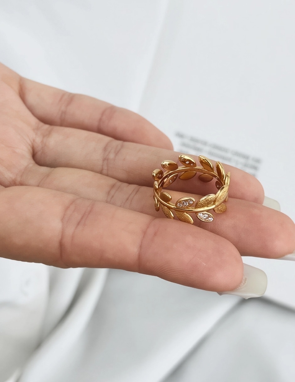 Anillo Yoiko Laurel 18 K de Plata Zirconia Baño de oro