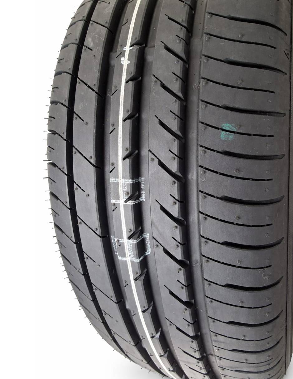 Set de llantas para auto HTR900 185/60 R13 3