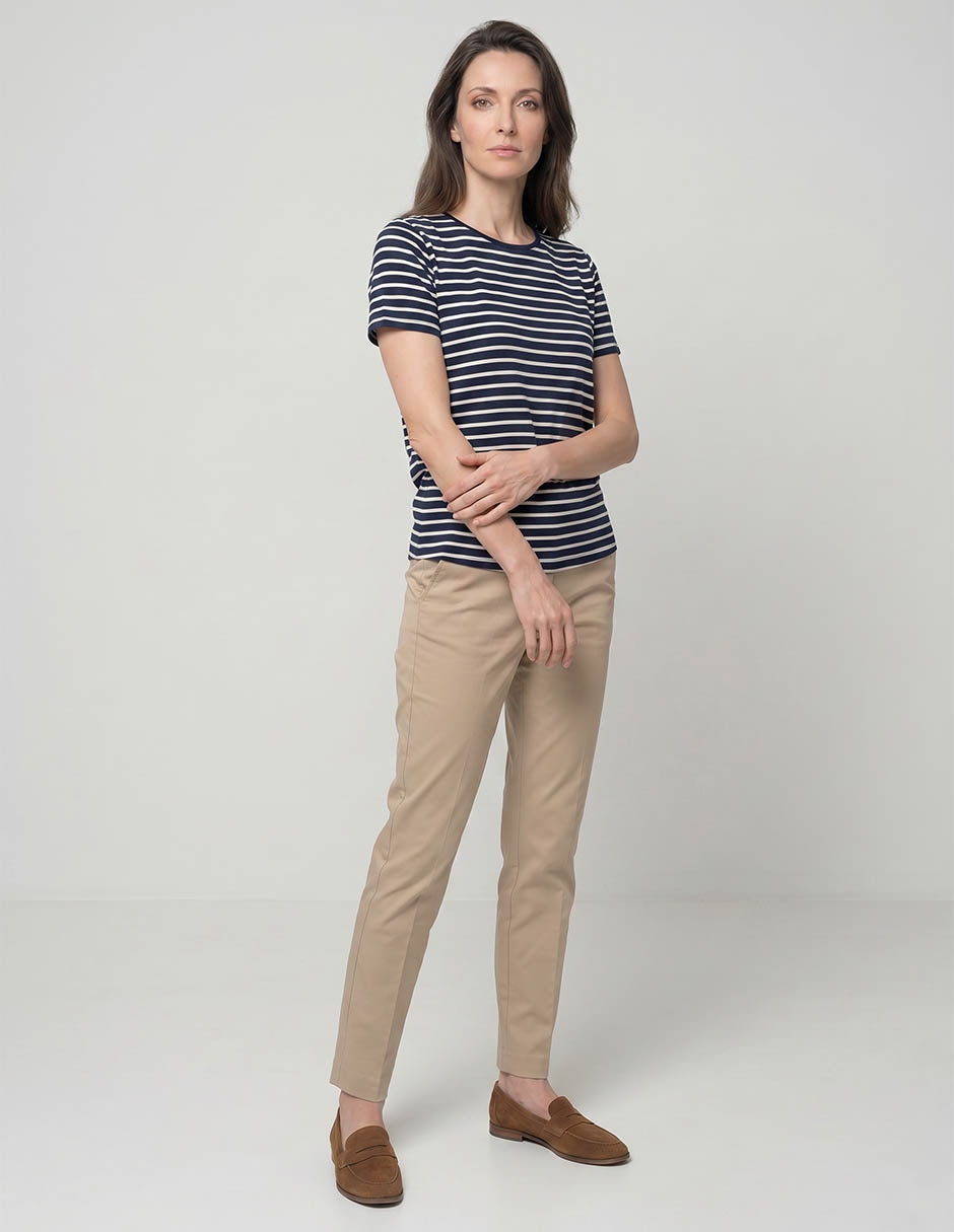 Playera manga corta cuello redondo para mujer 3