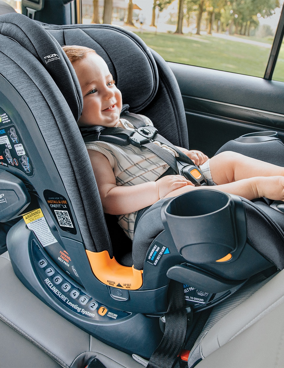 Autoasiento convertible Chicco compatible con isofix Onefit