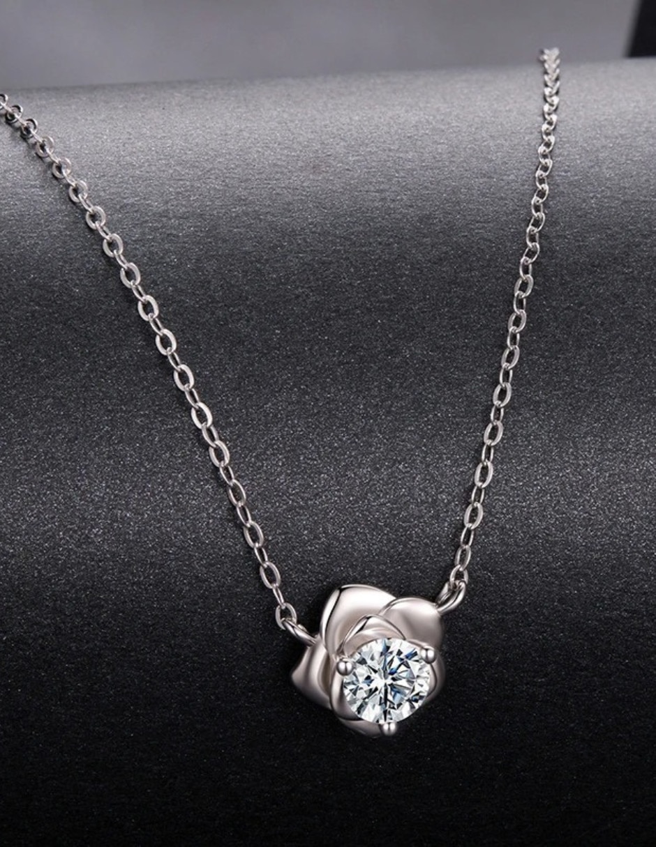 Collar con dije de flor Chulada Beauty de plata P 925