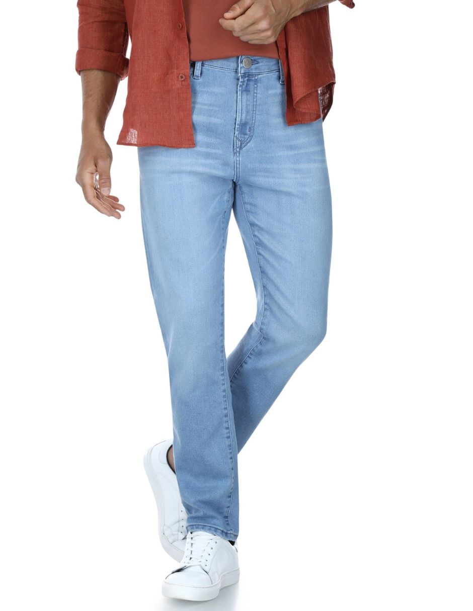 Jeans straight lavado stone wash para hombre