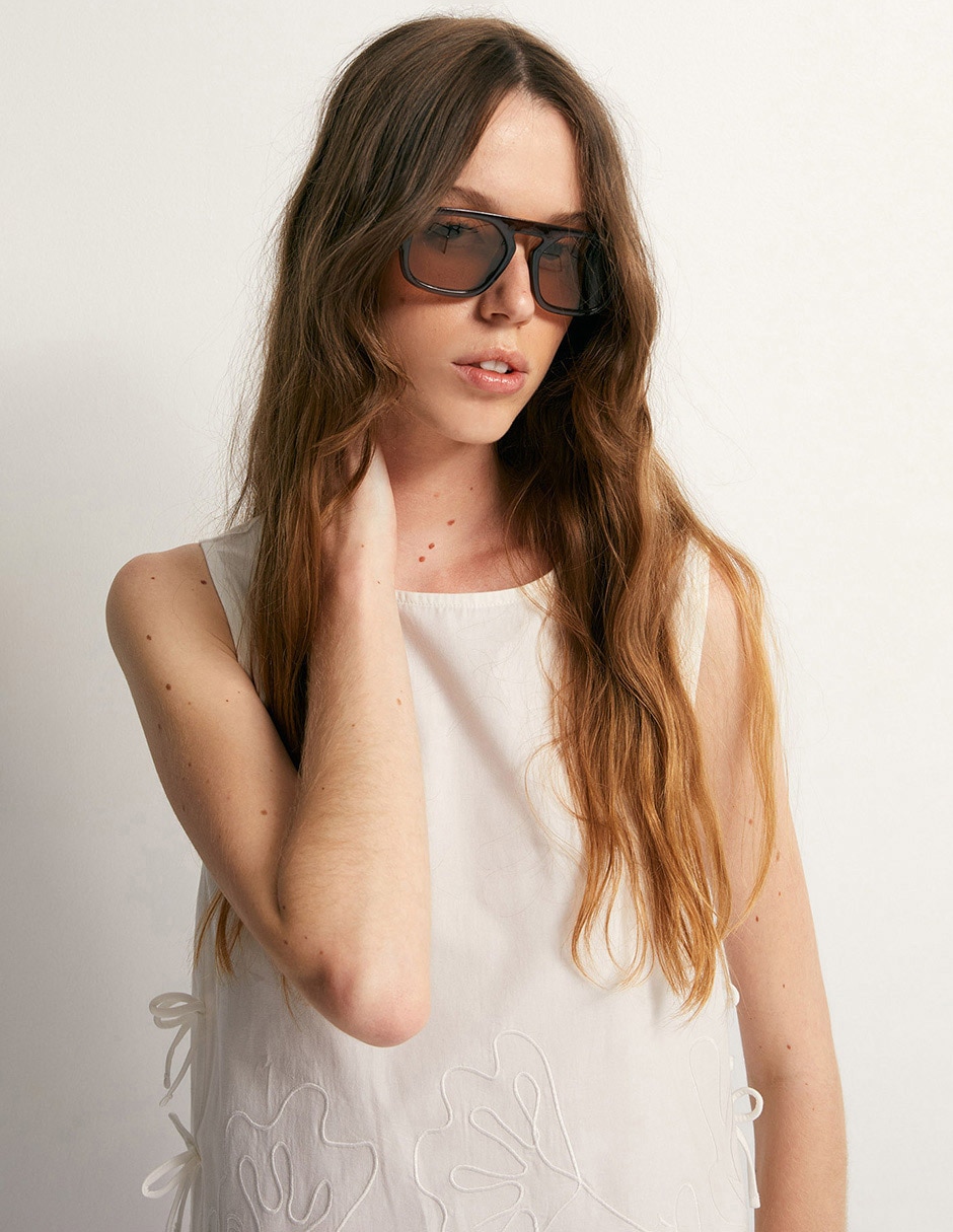 Playera cuello redondo para mujer 4