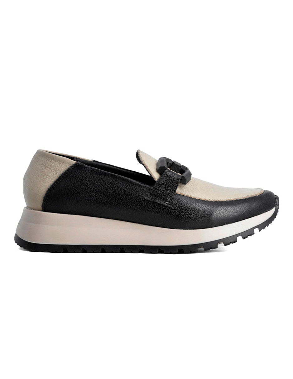 Zapato de piel para mujer