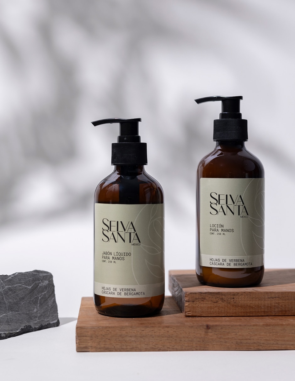 Crema para manos recomendada para hidratar día y noche Selva Santa todo tipo de piel