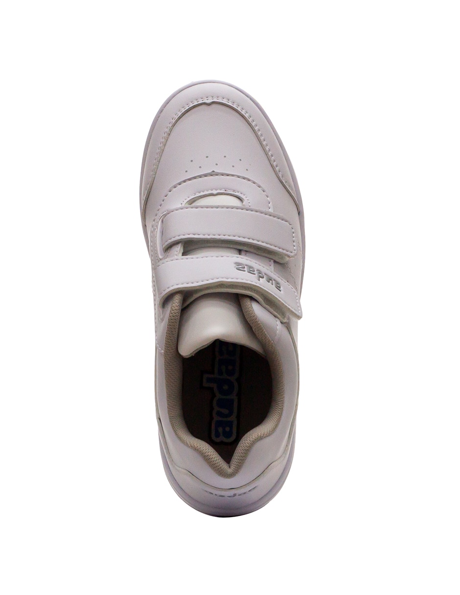 Tenis audaz para niño
