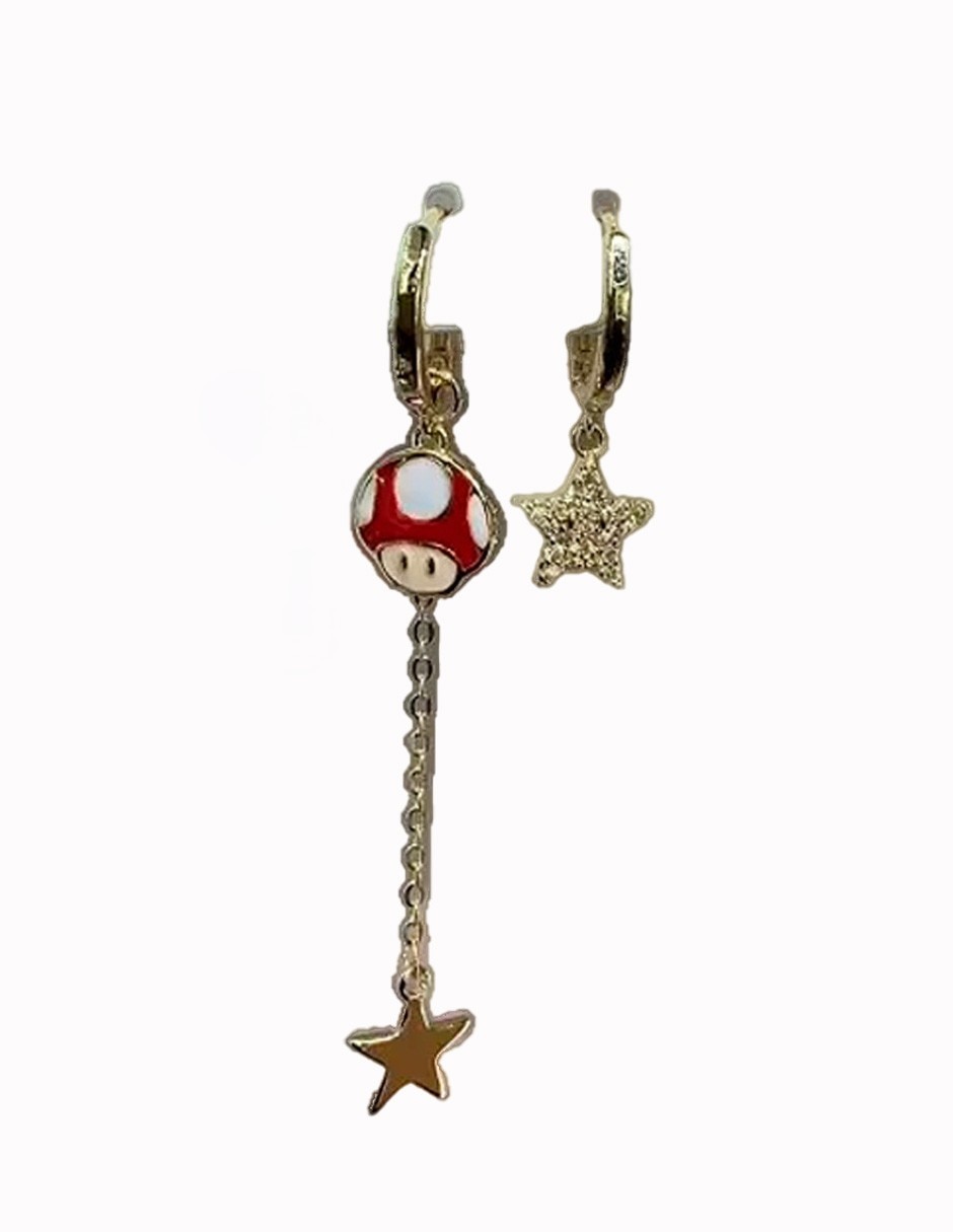 Set de aretes de diferentes formas nira de oro laminado 10 k con acabado baño de oro zirconia cÏbica