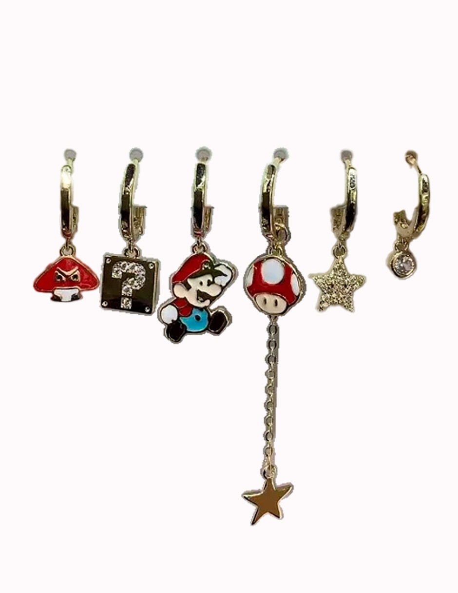 Set de aretes de diferentes formas de oro laminado 10 k con acabado ba–o de oro zirconia cÏbica