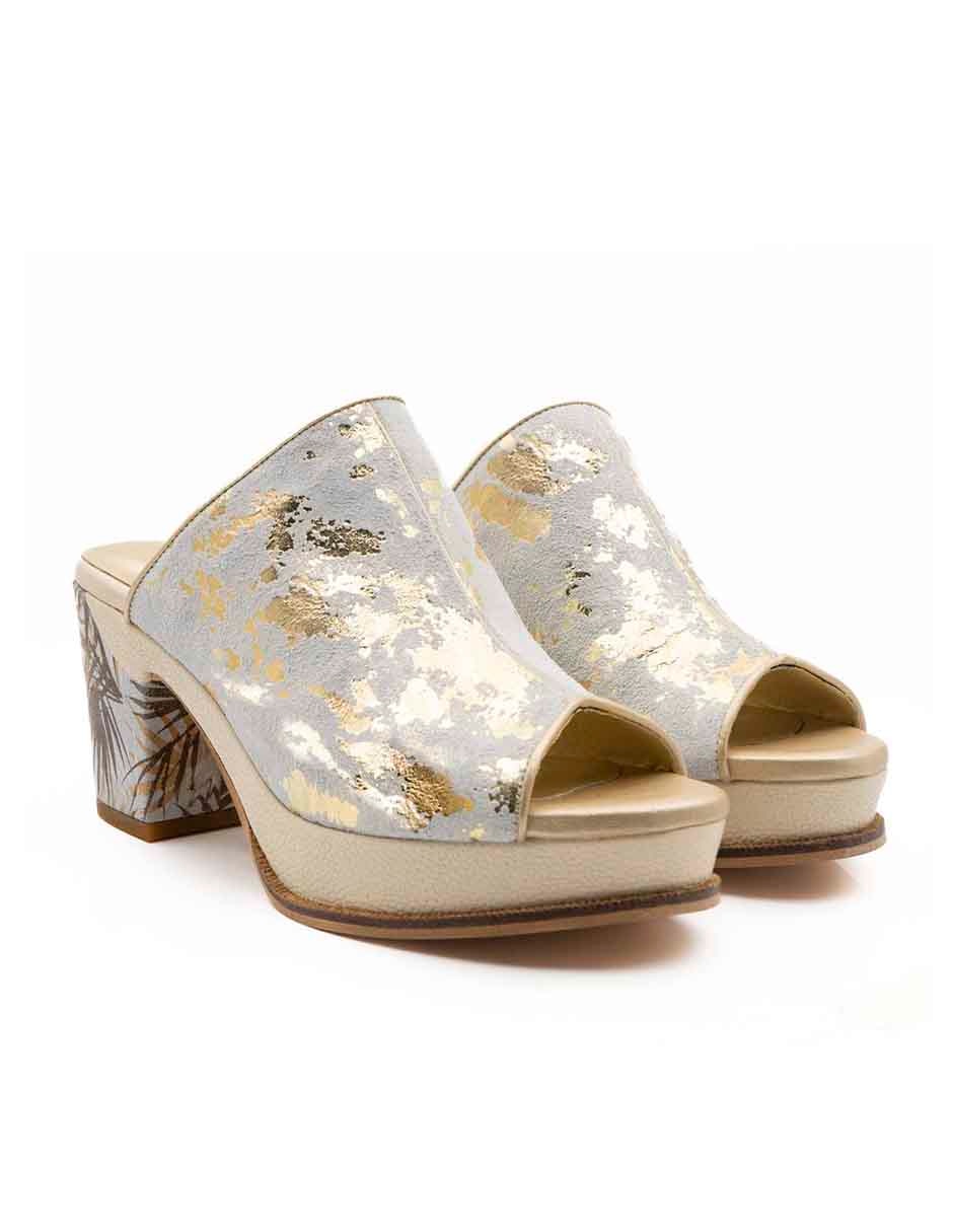 Zapatilla de piel 2