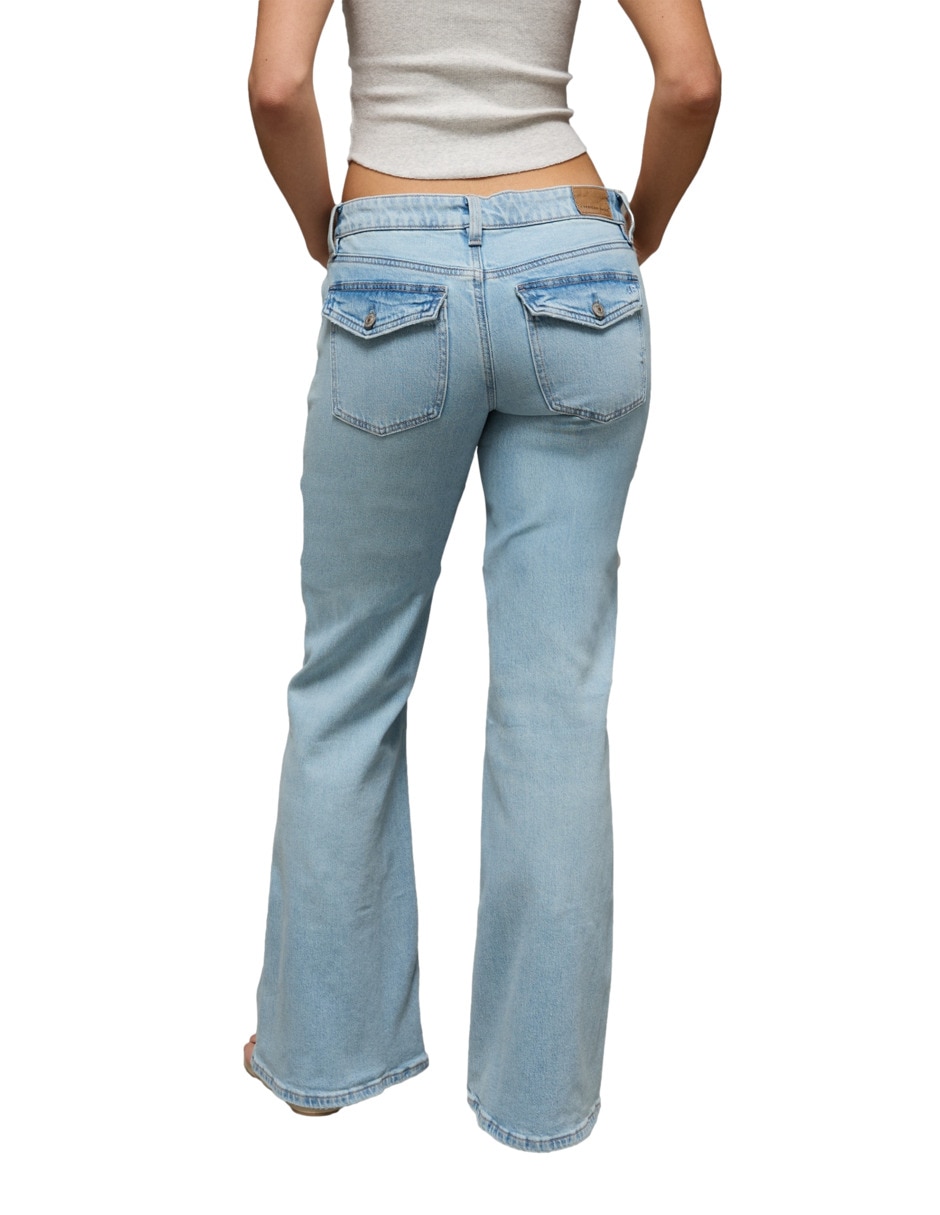 Jeans flare American Eagle para mujer