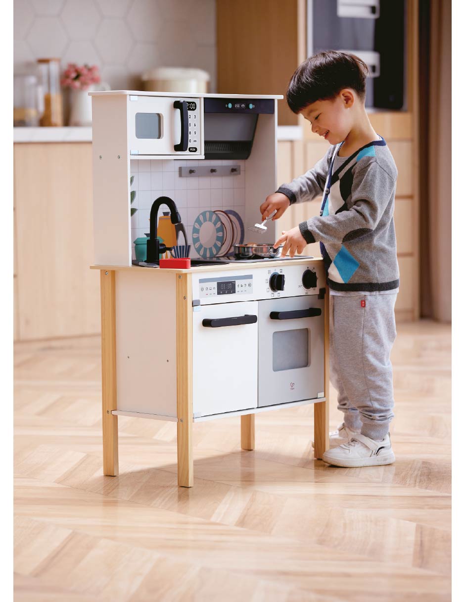 Cocina juguete Hape con luz y sonido