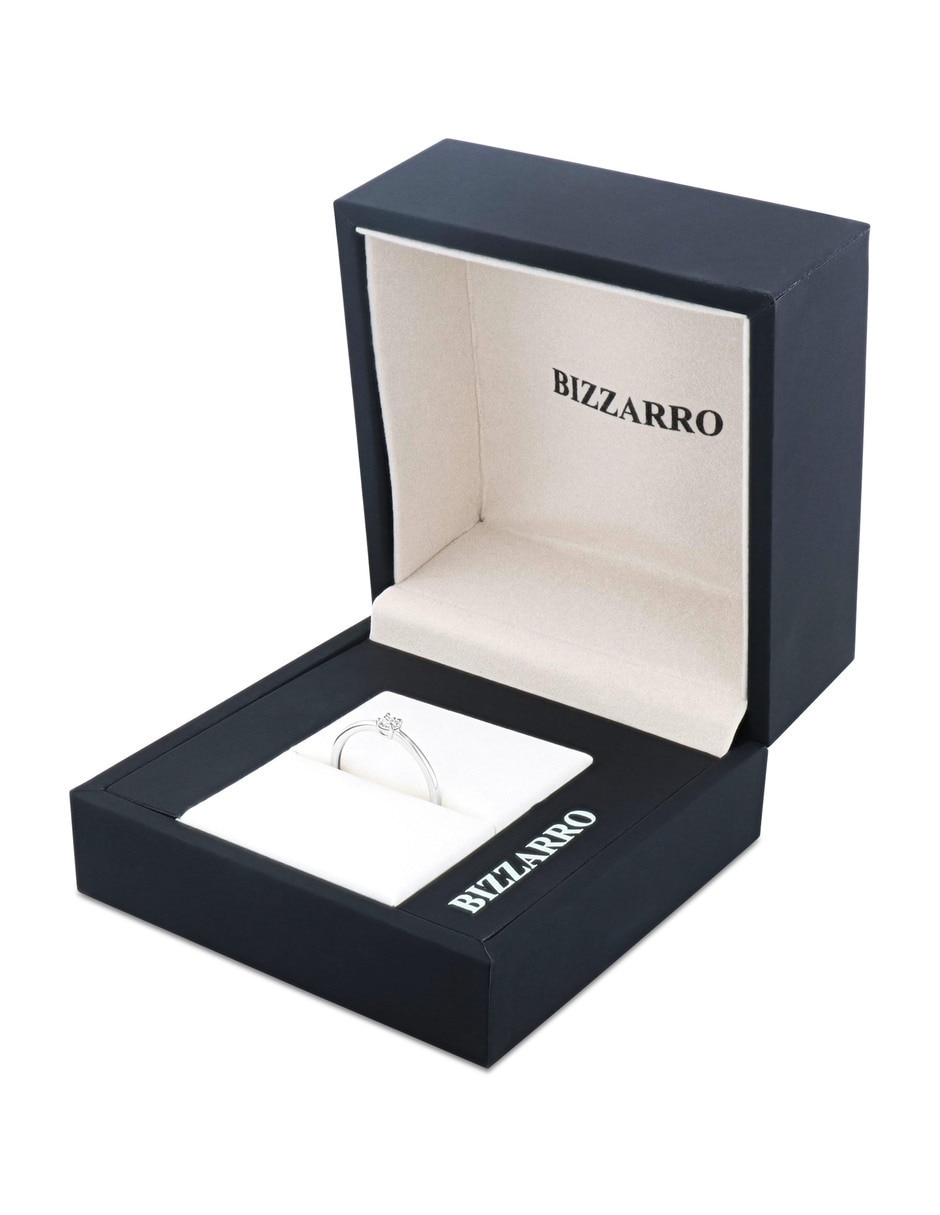Solitario de Oro blanco 14 K Joyerías Bizzarro diamante