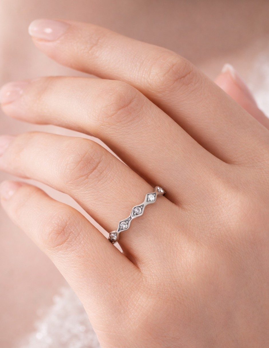 Anillo de rombo acabado baño de rodio 4