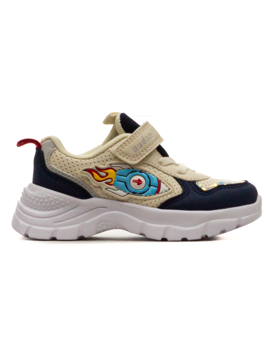 Tenis audaz para niño