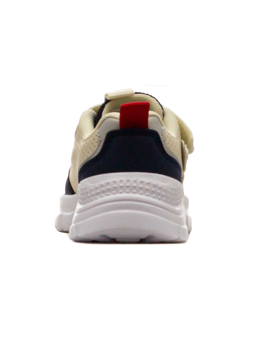 Tenis audaz para niño