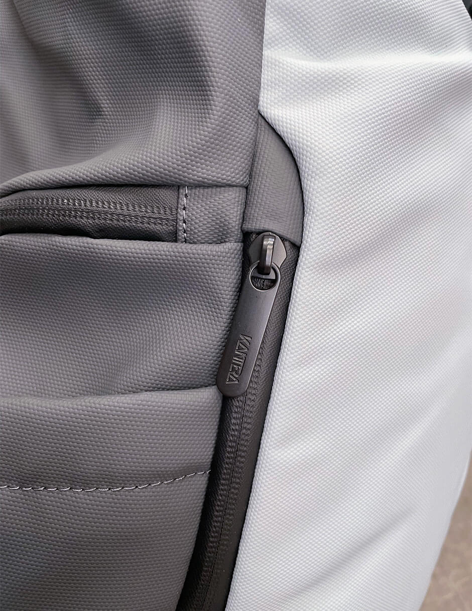 Mochila con portalaptop Kantera impermeable unisex