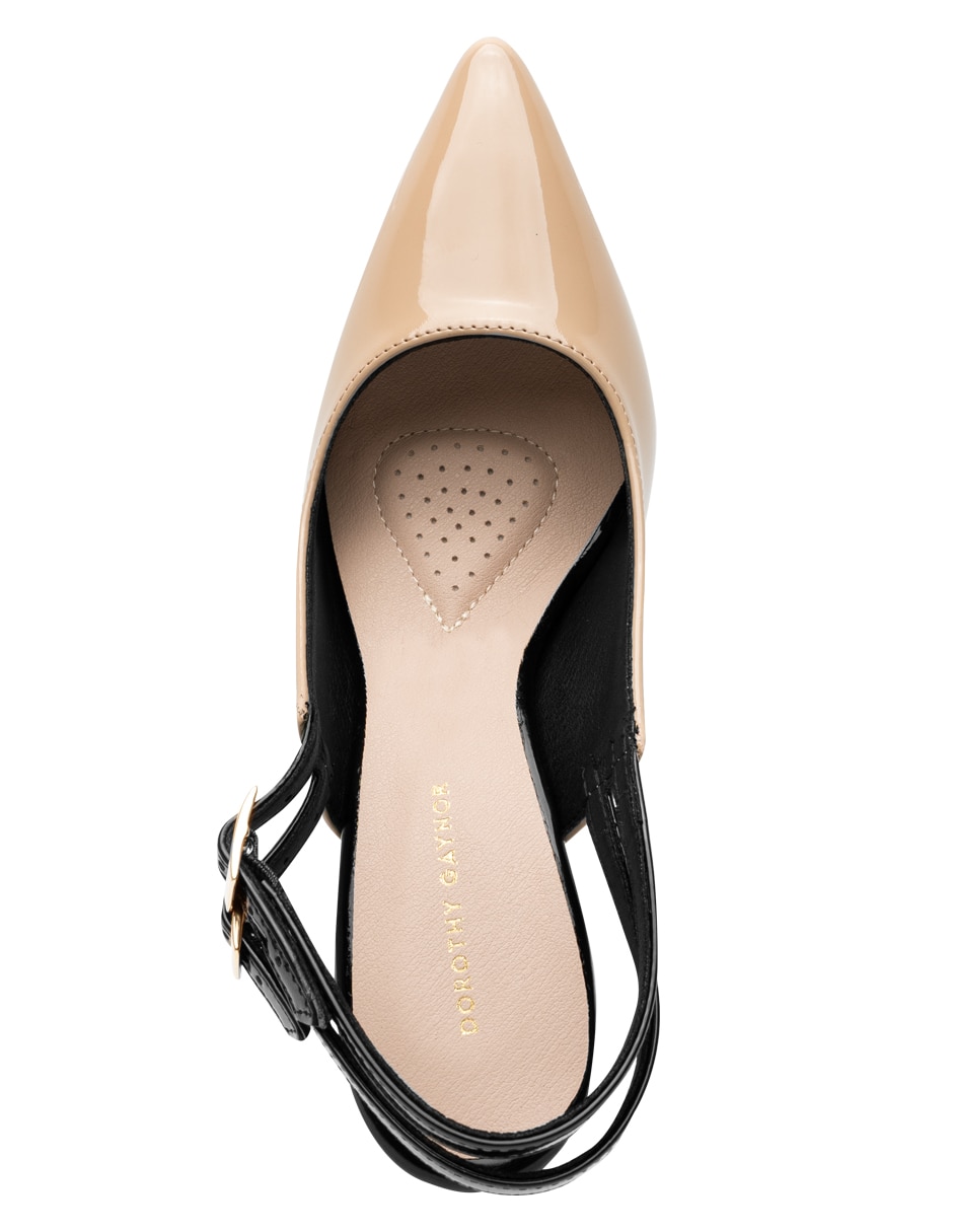 Zapatilla Charol Sin familia 4