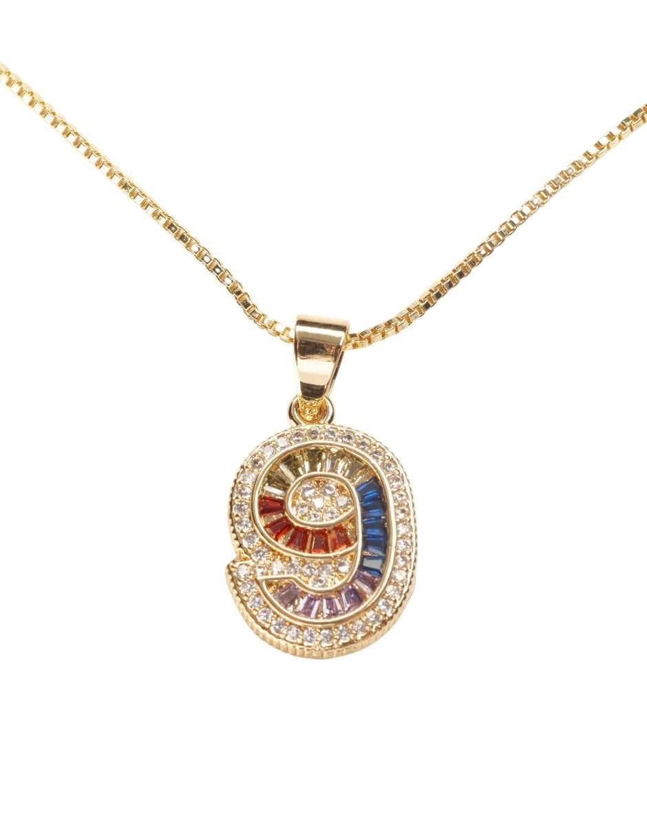 Colar con dije de número baño de oro 18 K Colar con dije de número baño de oro 18 K