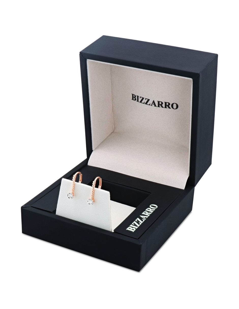 Aretes cortos de oro rosa 14 k con acabado brillante diamante 3