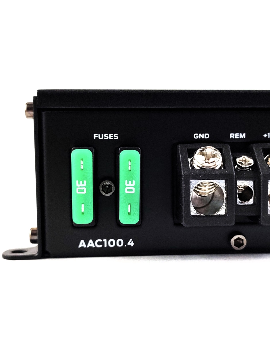 Amplificador para auto monster aac100.4 de 12 vdc