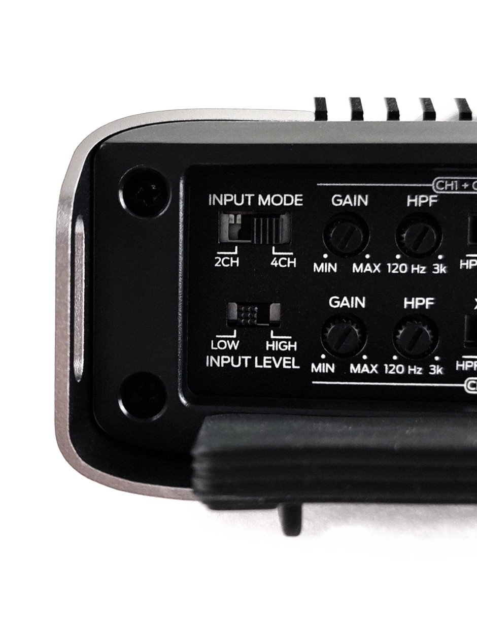 Amplificador para auto monster arc140.4 de 12 vdc